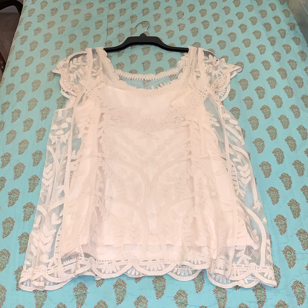 Lace ivory top - Picture 2 of 3